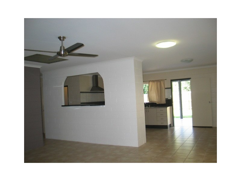 9 MOORE RD, Kewarra Beach QLD 4879