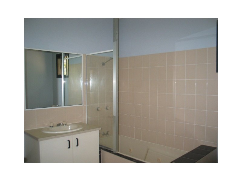 9 MOORE RD, Kewarra Beach QLD 4879