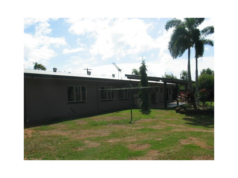 9 MOORE RD, Kewarra Beach QLD 4879