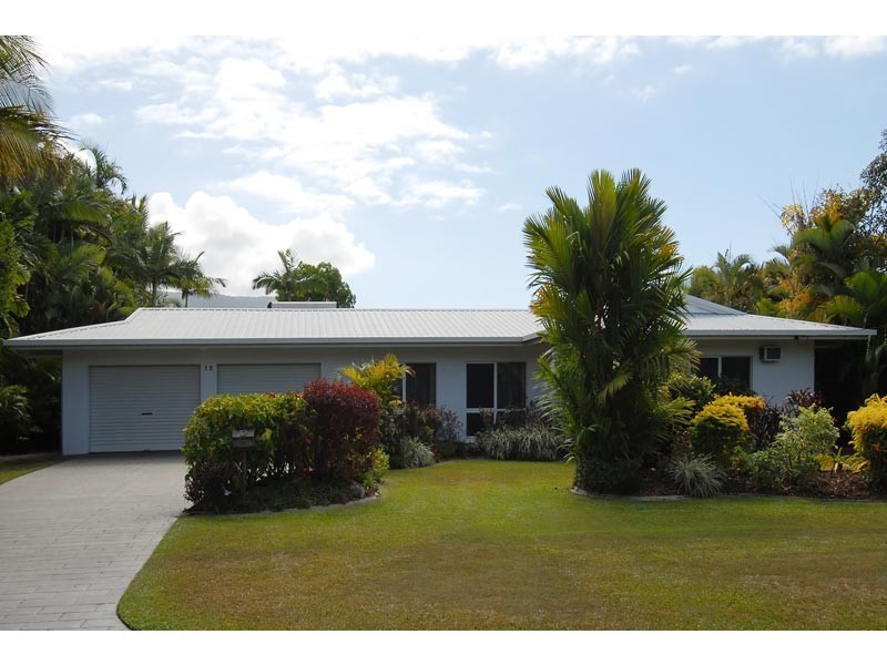 12 BAINES STREET, Clifton Beach QLD 4879