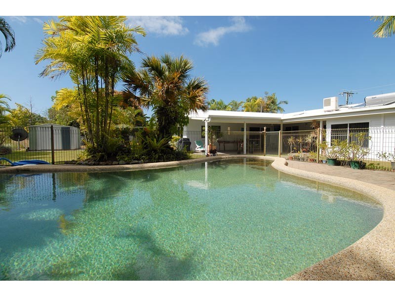 12 BAINES STREET, Clifton Beach QLD 4879