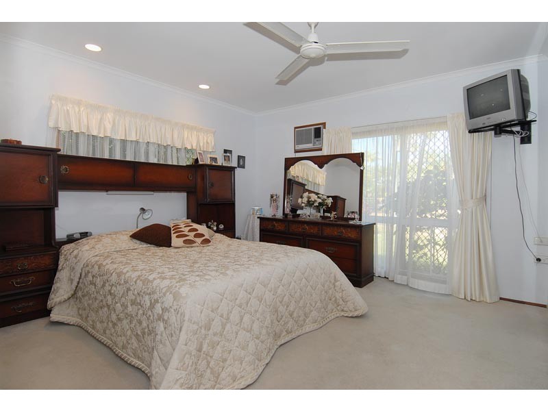 12 BAINES STREET, Clifton Beach QLD 4879