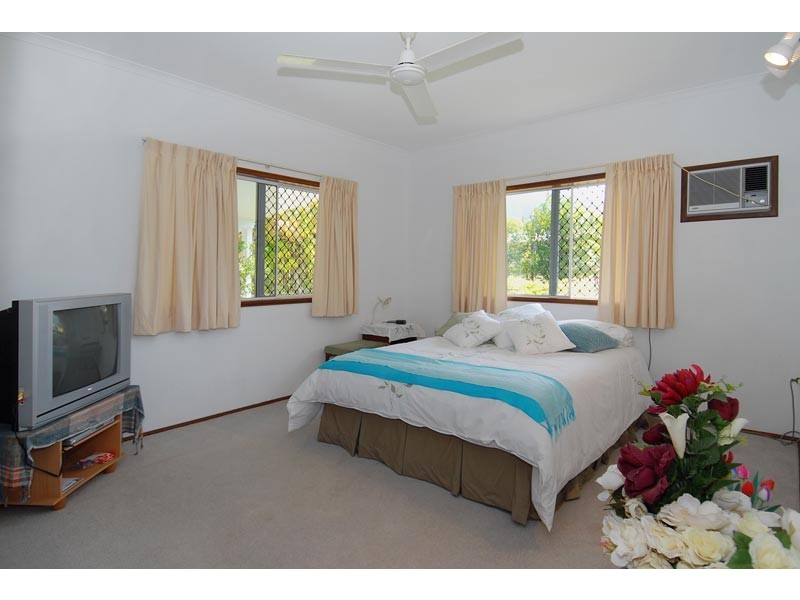 12 BAINES STREET, Clifton Beach QLD 4879