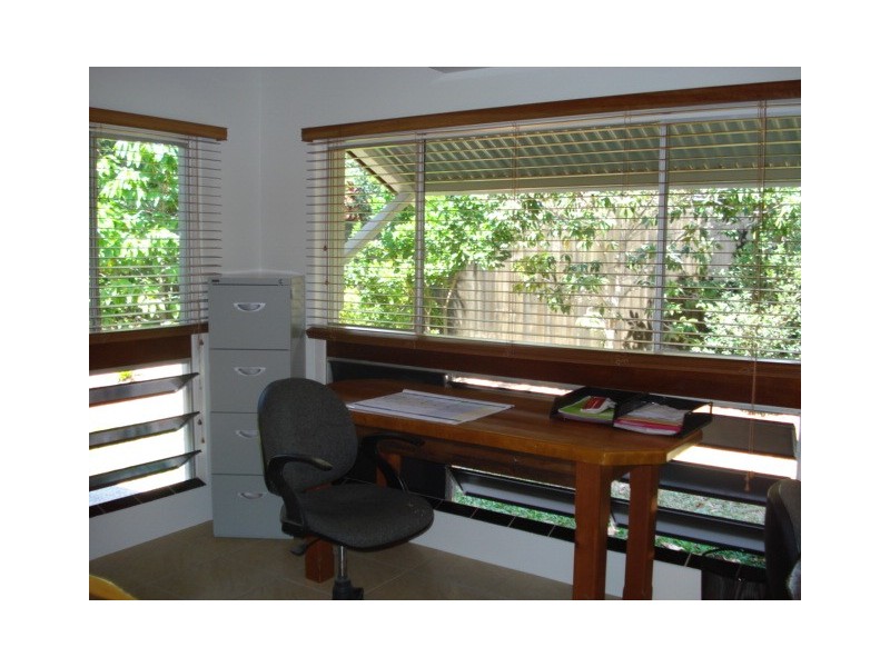 7 Moore Road, Kewarra Beach QLD 4879