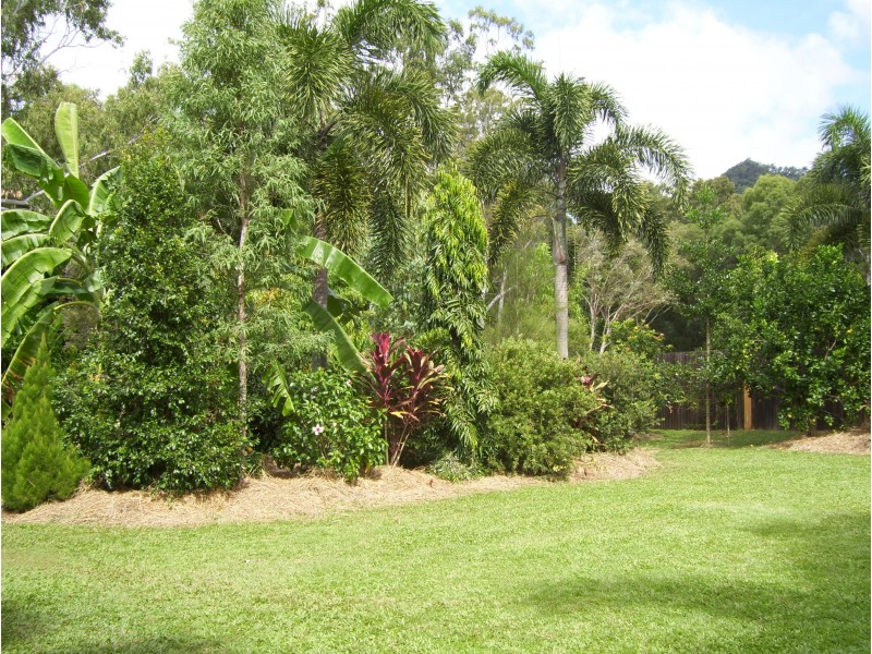 7 Moore Road, Kewarra Beach QLD 4879