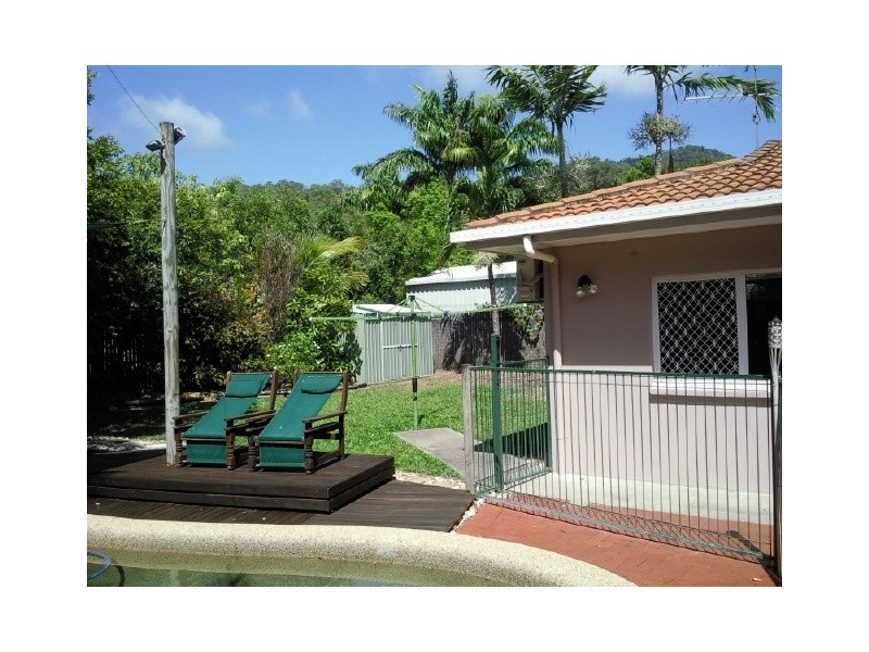 Clifton Beach QLD 4879