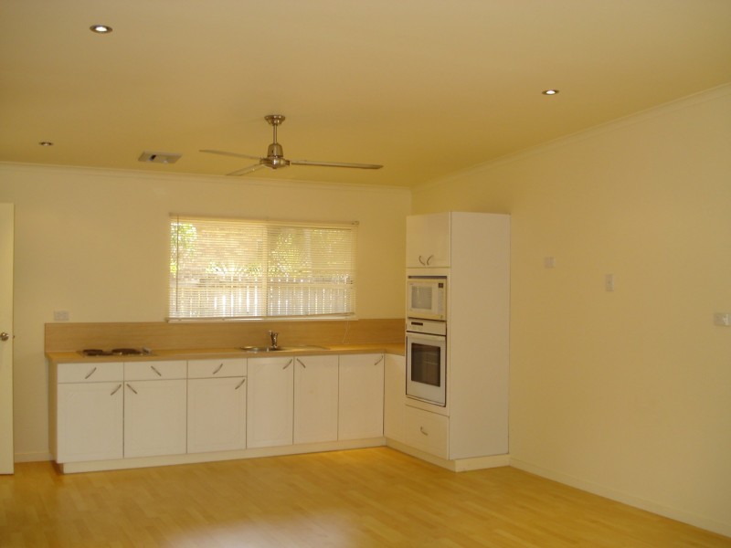 17 Ellison Street, Clifton Beach QLD 4879