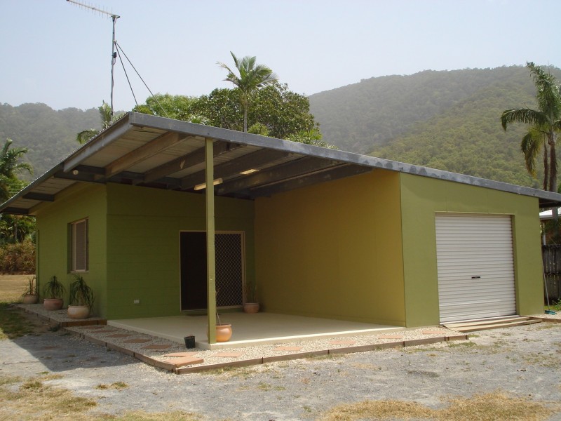 17 Ellison Street, Clifton Beach QLD 4879