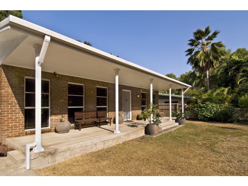 Clifton Beach QLD 4879