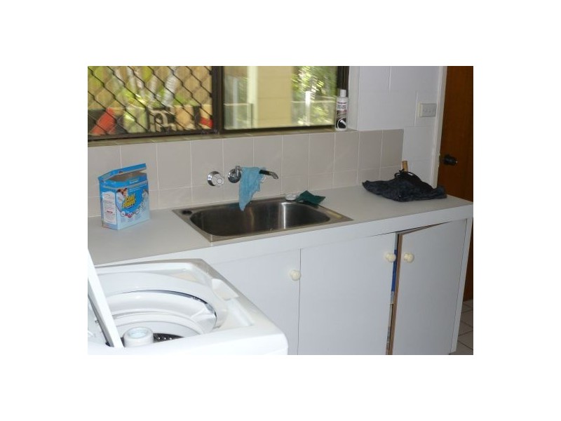 12 Thais Street, Palm Cove QLD 4879