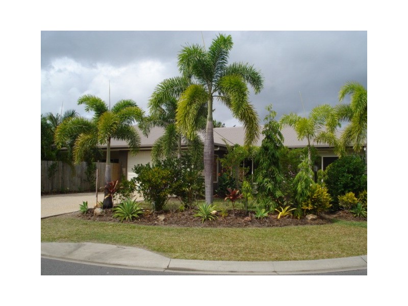 1 Cooya Street, Kewarra Beach QLD 4879