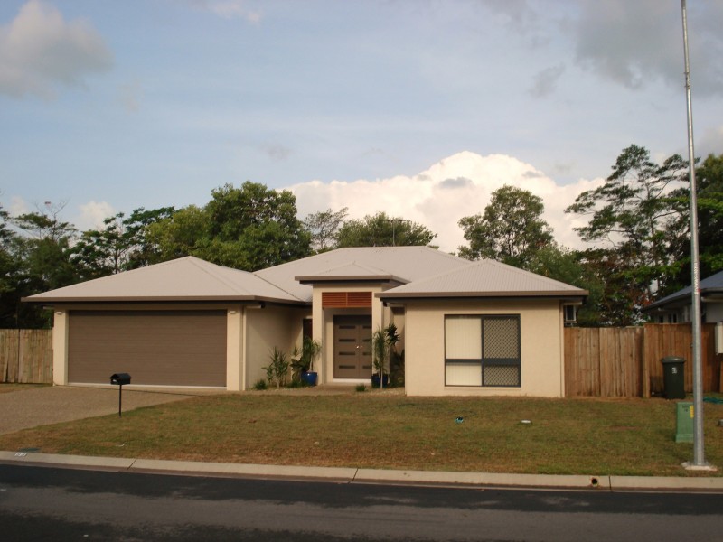 35 Hockey Av, Smithfield QLD 4878