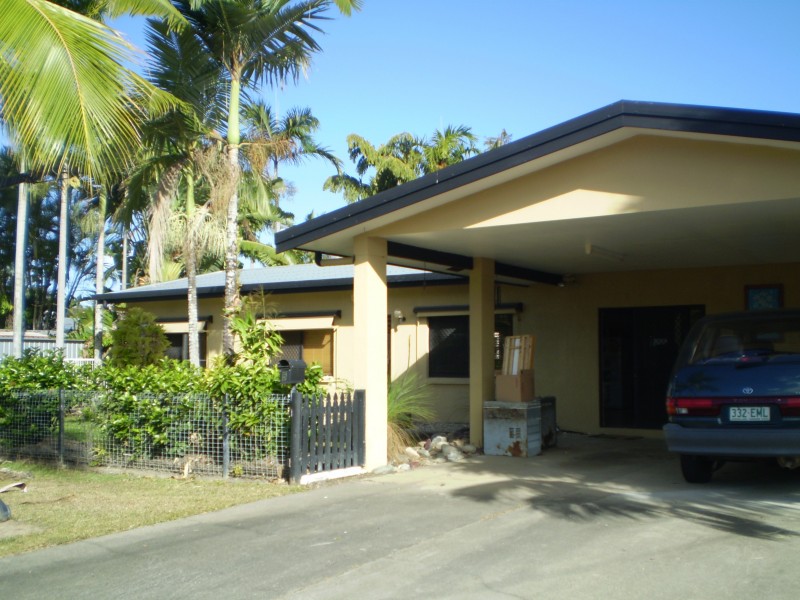 5 Maurice, Kewarra Beach QLD 4879