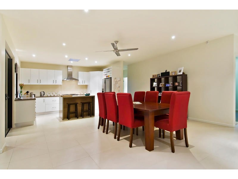 2 MYALUP CLOSE, Kewarra Beach QLD 4879