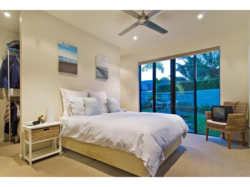 2 MYALUP CLOSE, Kewarra Beach QLD 4879