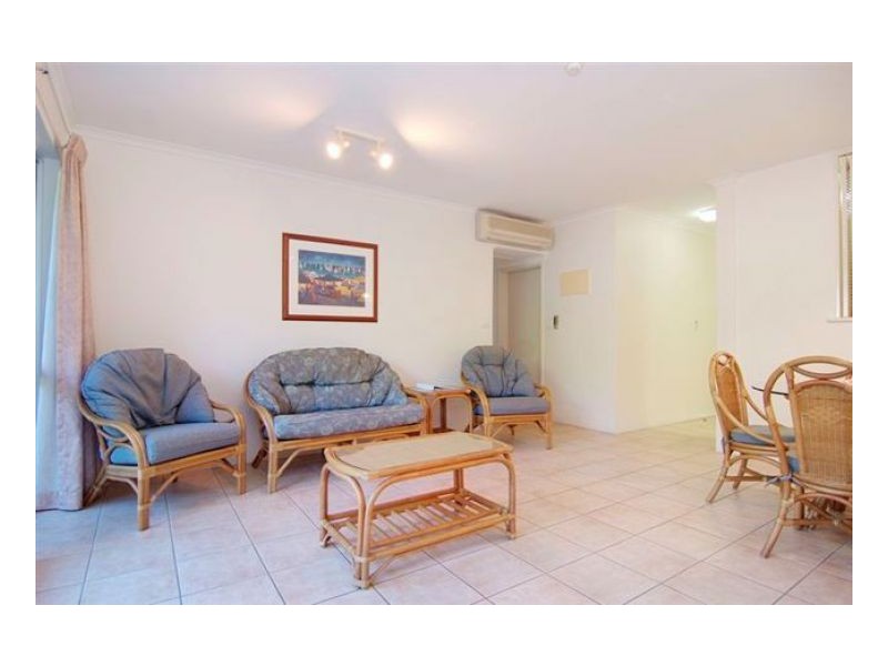 105 CORAL COAST DRIVE, Palm Cove QLD 4879