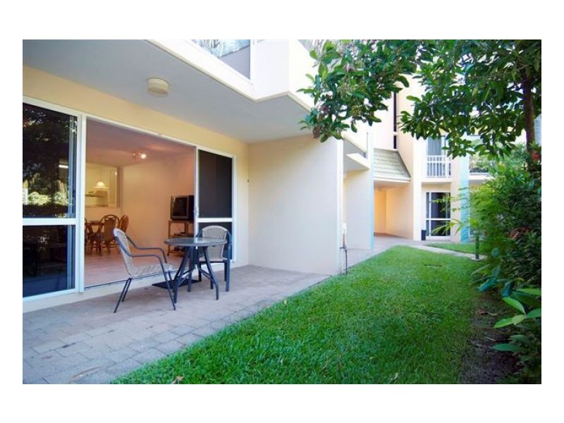 105 CORAL COAST DRIVE, Palm Cove QLD 4879