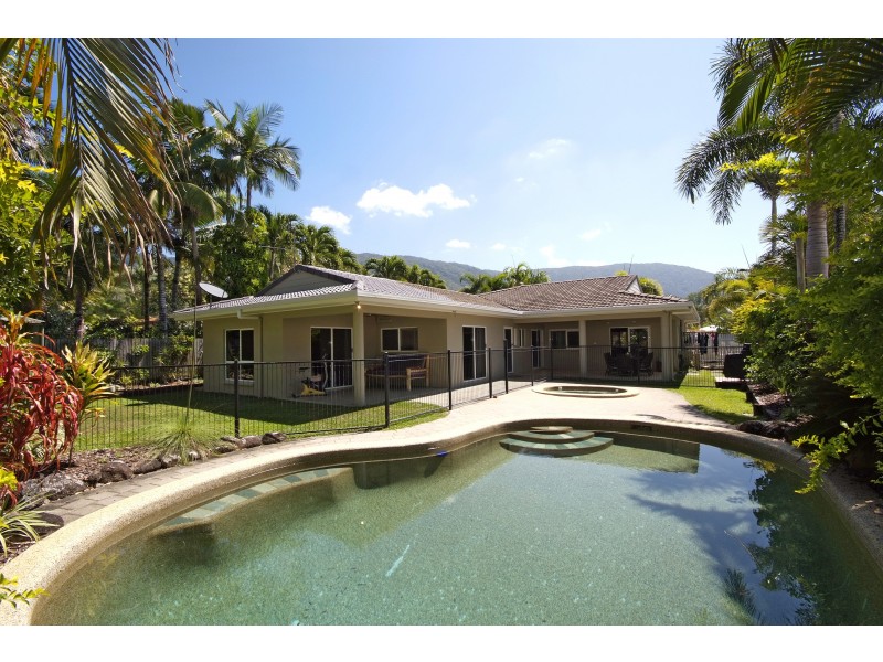 6 PELLOWE STREET, Clifton Beach QLD 4879