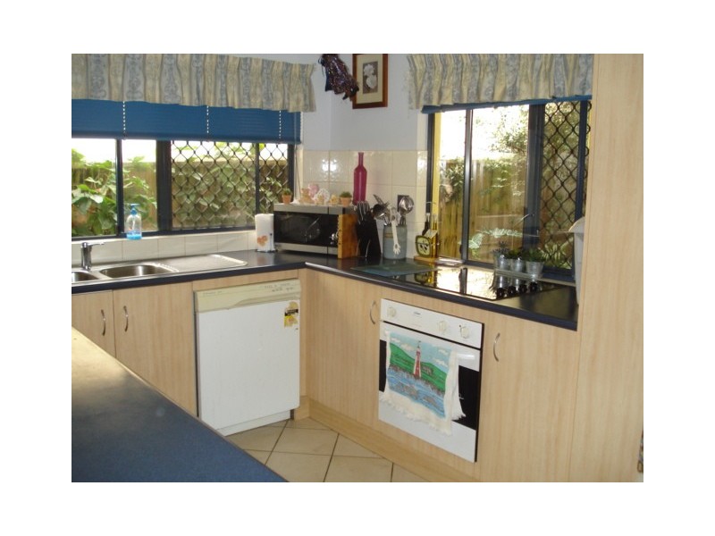 6 Ellis Close, Kewarra Beach QLD 4879