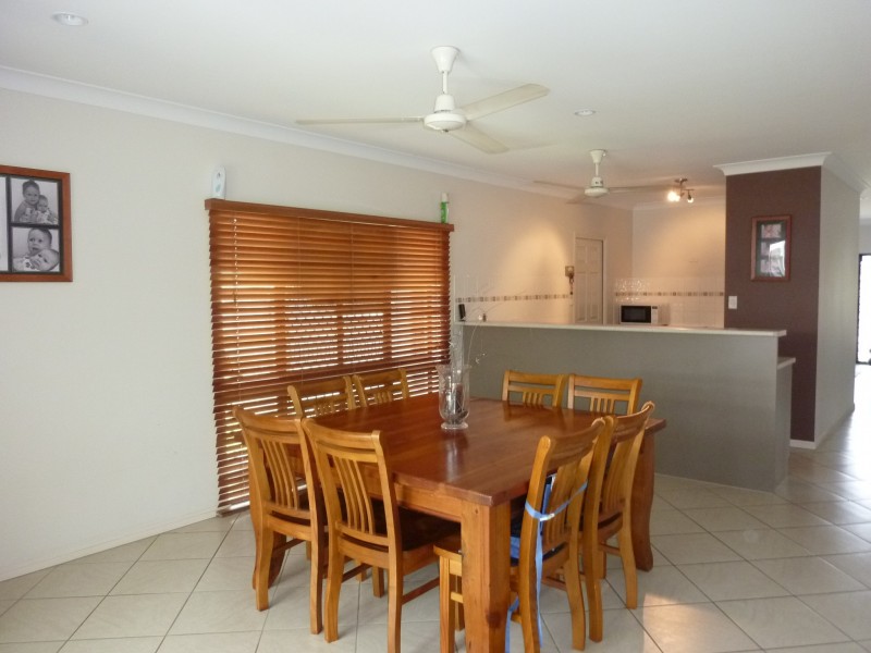 5 Venice Close, Kewarra Beach QLD 4879