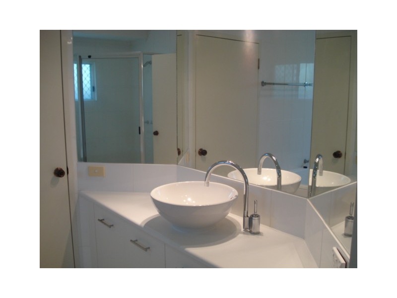 Kewarra Beach QLD 4879