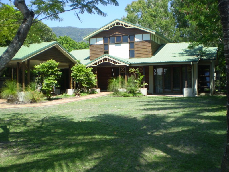 55  Yule Avenue, Clifton Beach QLD 4879