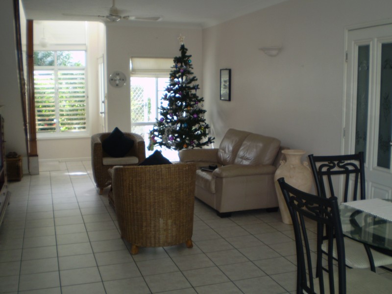 5/70-72 CEDAR ROAD, Palm Cove QLD 4879