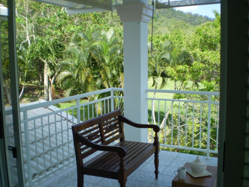 5/70-72 CEDAR ROAD, Palm Cove QLD 4879