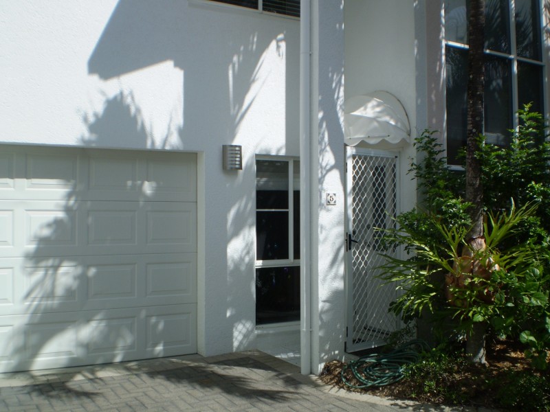 5/70-72 CEDAR ROAD, Palm Cove QLD 4879