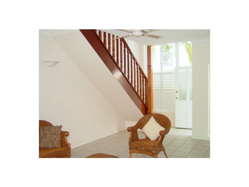 5/70-72 CEDAR ROAD, Palm Cove QLD 4879