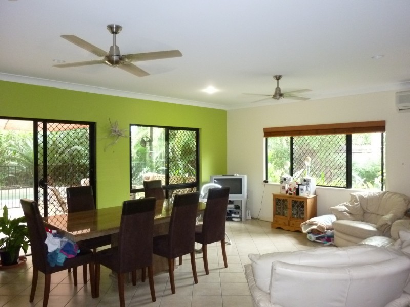 8 TRIBULATION CLOSE, Kewarra Beach QLD 4879