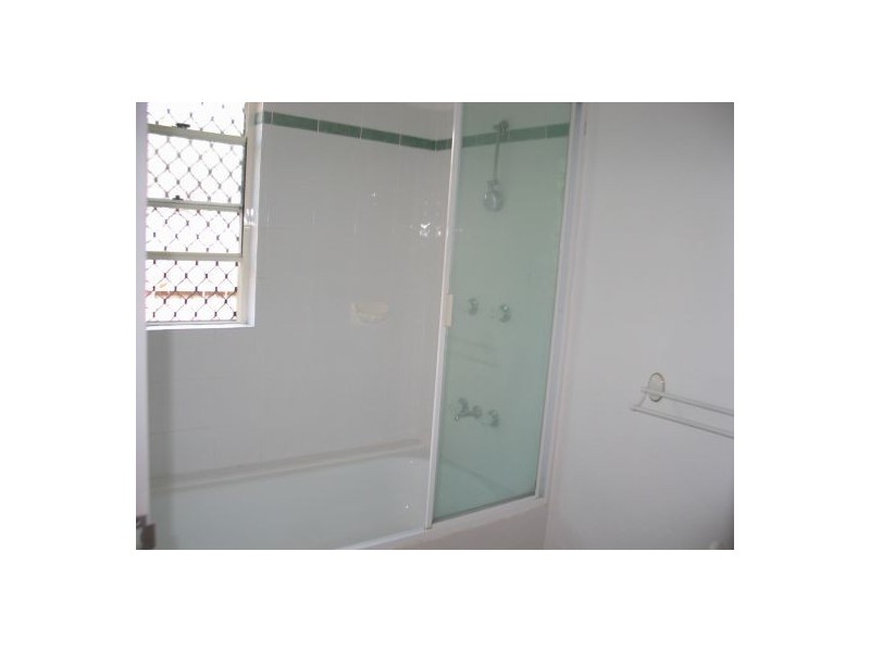 35 DOLPHIN CL, Kewarra Beach QLD 4879