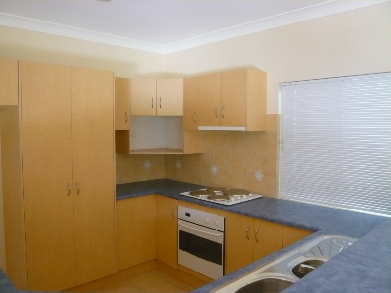 4 PARKINSON AVE, Kewarra Beach QLD 4879