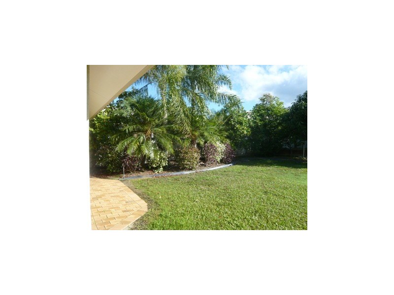4 PARKINSON AVE, Kewarra Beach QLD 4879