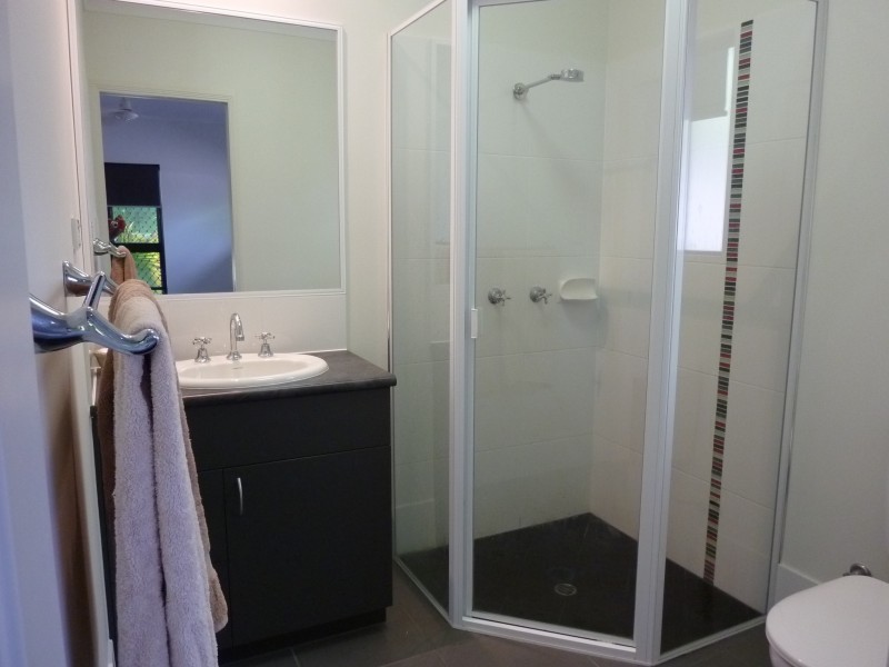 2 Imooya Place, Trinity Park QLD 4879