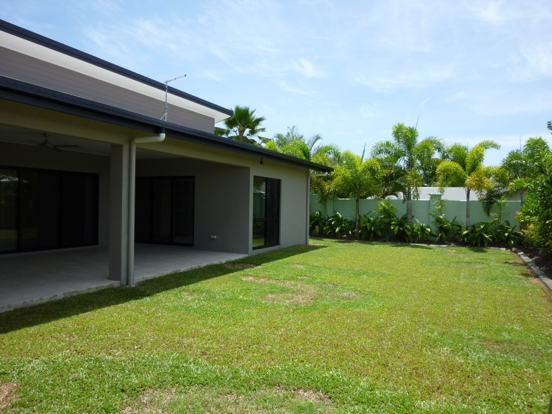 5 EDGE CLOSE, Kewarra Beach QLD 4879