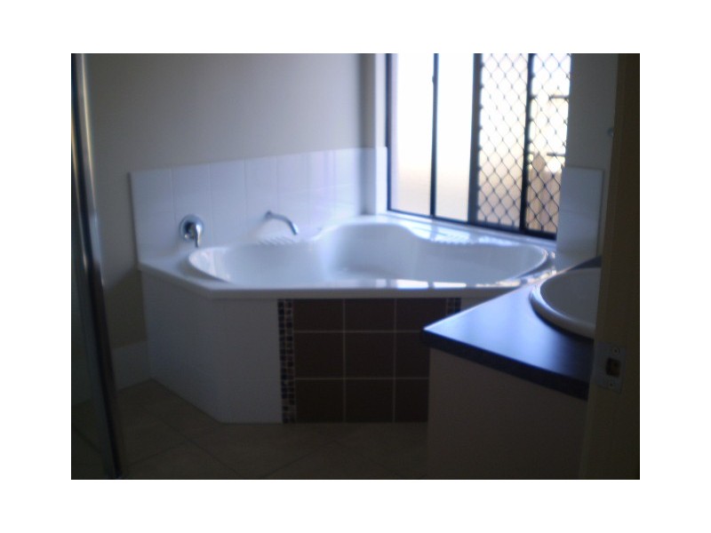 5 EDGE CLOSE, Kewarra Beach QLD 4879
