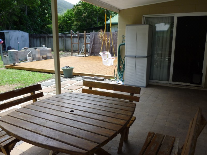 11 Eddy Street, Clifton Beach QLD 4879