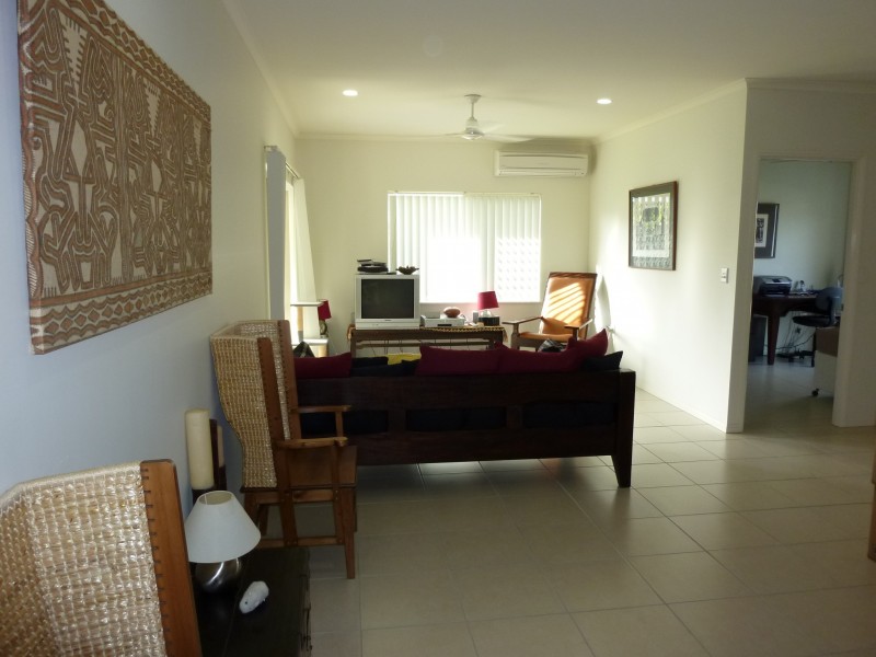 2 Floreat Close, Kewarra Beach QLD 4879