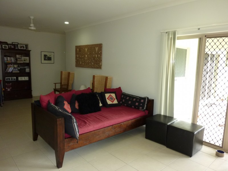 2 Floreat Close, Kewarra Beach QLD 4879