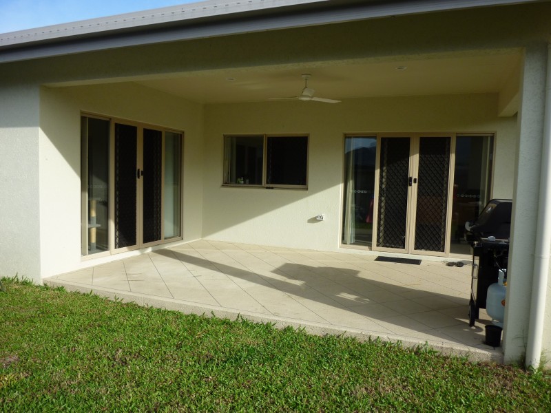 2 Floreat Close, Kewarra Beach QLD 4879