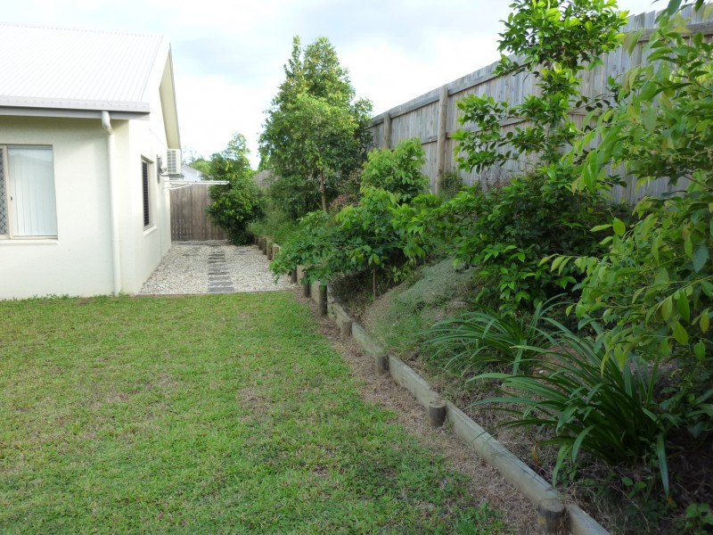 2 Floreat Close, Kewarra Beach QLD 4879