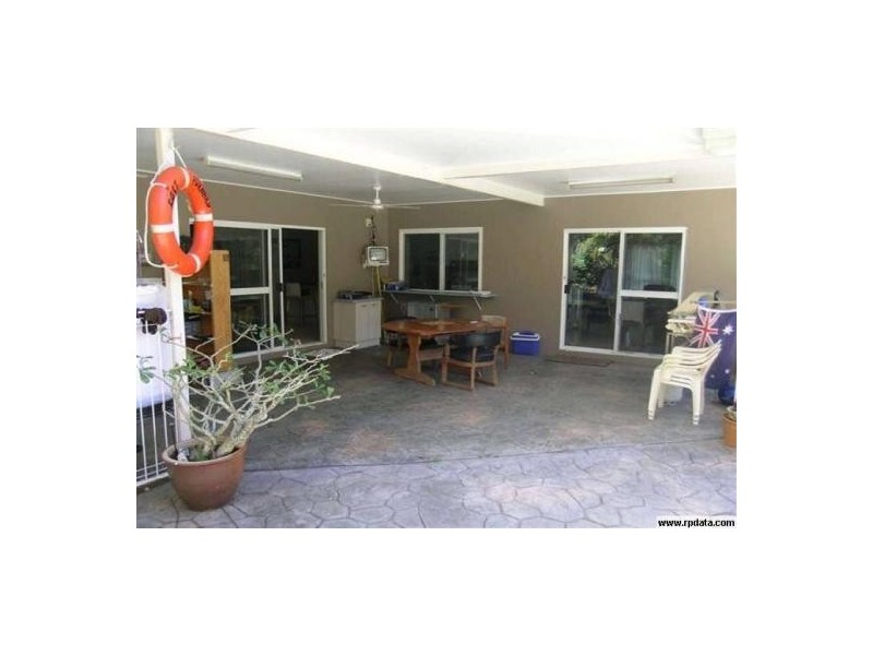 2 ISAAC SMITH CLOSE, Kewarra Beach QLD 4879