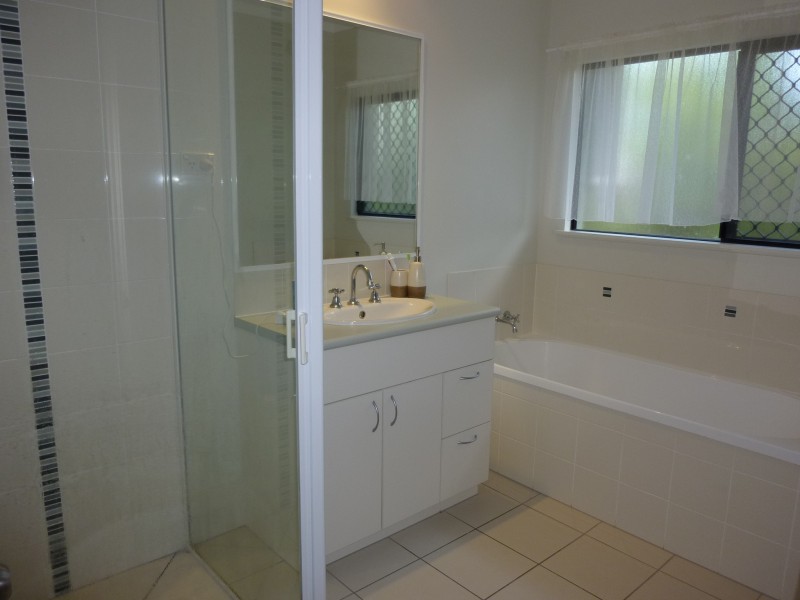 24 Monterey Street, Kewarra Beach QLD 4879
