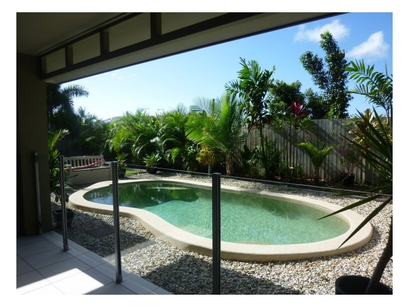 40 Savannah Way, Palm Cove QLD 4879