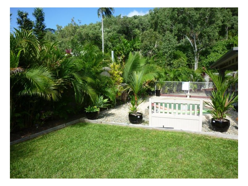 40 Savannah Way, Palm Cove QLD 4879