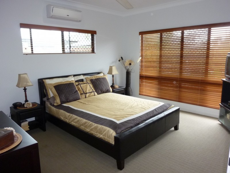11 Imooya Place, Trinity Park QLD 4879