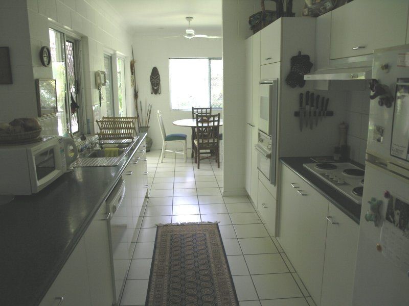 25 Albatross Street, Kewarra Beach QLD 4879