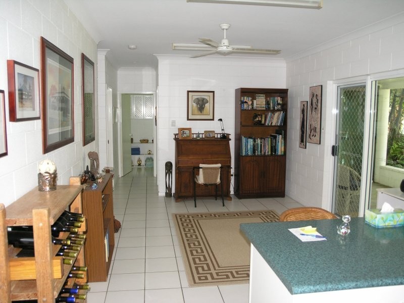 25 Albatross Street, Kewarra Beach QLD 4879