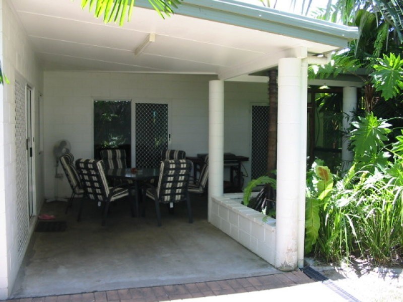 25 Albatross Street, Kewarra Beach QLD 4879